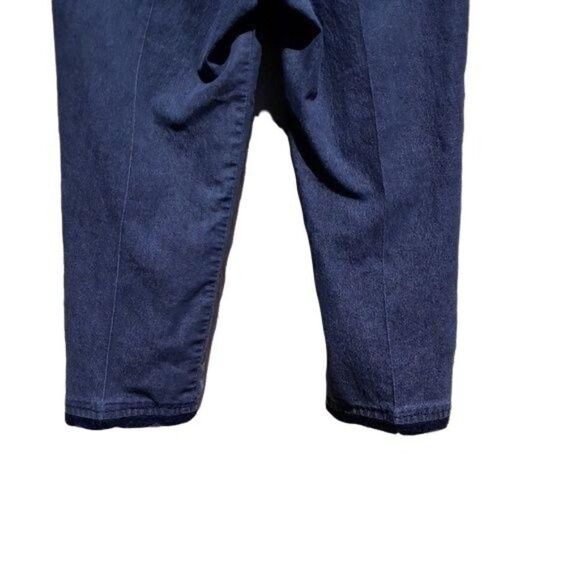 Larry Levine Pants Womens 8 Cropped Mid Rise Carrot Lace Button Details Black - Picture 8 of 8